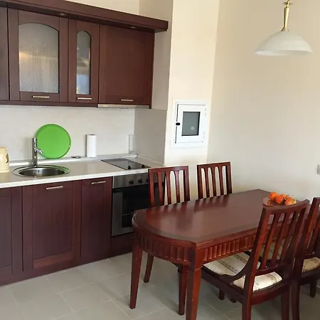 Downtown Alexander Services Apartment *